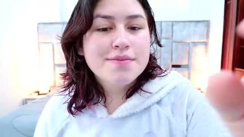 Snapshot of azul_veraa chatting on February 25, 2026, 12:15 pm Azul online show from February 25, 2026, 12:15 pm