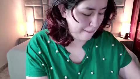 Snapshot of azul_veraa chatting on March 18, 2026, 12:19 pm Azul online show from March 18, 2026, 12:19 pm