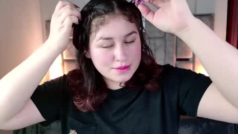Snapshot of azul_veraa chatting on June 2, 2026, 12:07 pm Azul online show from June 2, 2026, 12:07 pm