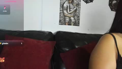 Snapshot of azulenna_05 chatting on May 11, 2026, 5:13 am lenna online show from May 11, 2026, 5:13 am