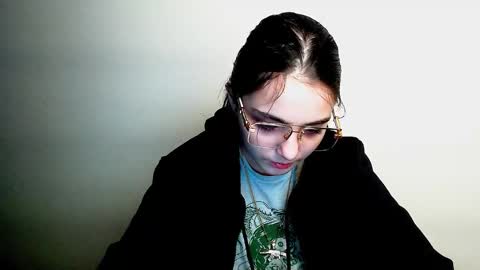 azumi_chan_ online show from December 21, 2025, 3:24 am