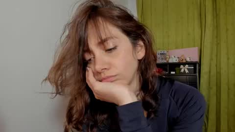 azumi saan online show from February 4, 2026, 2:39 am