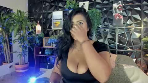Azuraby online show from October 17, 2025, 1:31 am