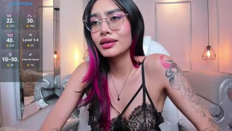 Azura online show from March 6, 2025, 11:53 pm