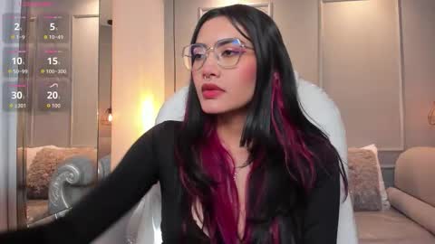 Azura online show from January 16, 2026, 7:07 pm