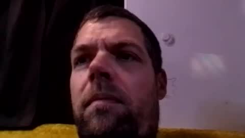 azza42086 online show from March 12, 2026, 1:17 pm