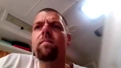 azza42086 online show from May 8, 2026, 8:52 am