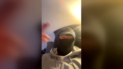 b1g28 online show from April 2, 2026, 9:34 pm