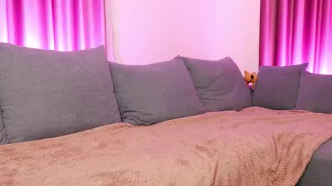 Snapshot of baaaybeee chatting on November 23, 2025, 8:52 pm Alessia online show from November 23, 2025, 8:52 pm