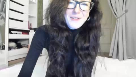 babby_jewel online show from November 11, 2025, 11:10 am