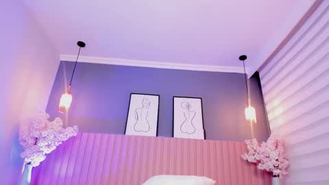 babe_sophiee online show from October 18, 2025, 3:09 am