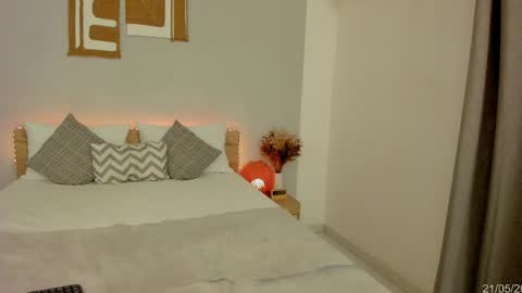 Snapshot of babesexy19_ chatting on May 21, 2026, 5:09 pm itzell online show from May 21, 2026, 5:09 pm