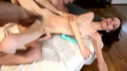 Fern Browning online show from December 20, 2024, 2:05 pm