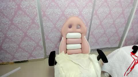 ALISSON  online show from November 26, 2025, 12:17 pm