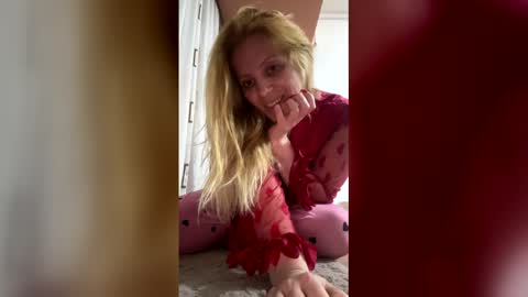Baby Blonde online show from May 13, 2026, 8:49 pm