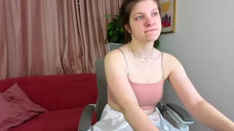 Evalena maybe just Eva online show from June 6, 2026, 5:01 am