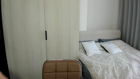 Call me baby  real name Eva   online show from December 25, 2024, 3:40 am