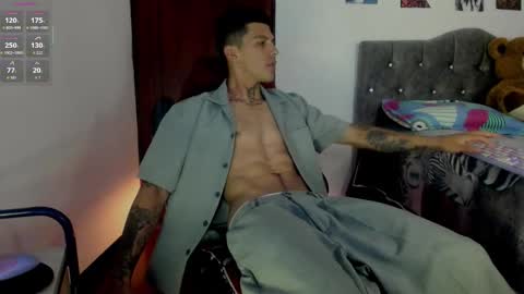 Snapshot of baby_gio chatting on December 15, 2025, 11:25 am OF GxoXabs online show from December 15, 2025, 11:25 am