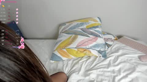 JULY online show from December 5, 2025, 4:58 pm