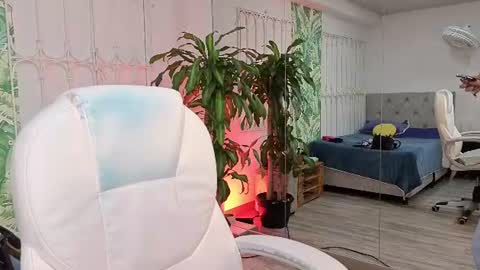 Snapshot of baby_julieta00 chatting on June 13, 2026, 11:41 am Julieta online show from June 13, 2026, 11:41 am