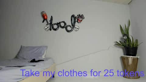 baby_keyshar online show from October 31, 2025, 9:49 pm