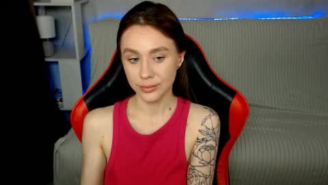 baby_kitte online show from January 9, 2026, 12:52 pm