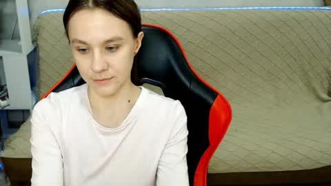 baby_kitte online show from January 16, 2026, 2:59 am