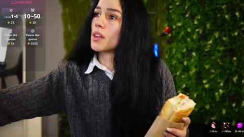 Snapshot of baby_nyco chatting on November 20, 2025, 5:45 pm Baby Nico online show from November 20, 2025, 5:45 pm