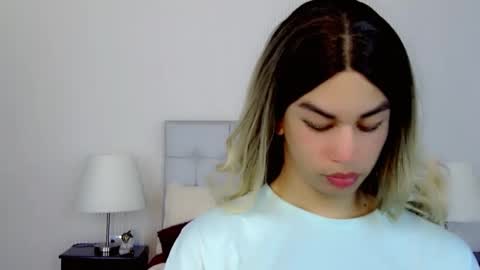 KENDALL online show from September 27, 2025, 7:30 pm