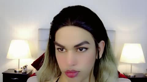 KENDALL online show from September 30, 2025, 1:10 am