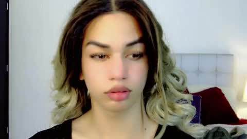 KENDALL online show from October 15, 2025, 7:41 am