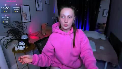 Eva online show from October 3, 2025, 10:18 pm