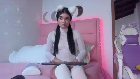 mia online show from November 10, 2025, 6:40 pm