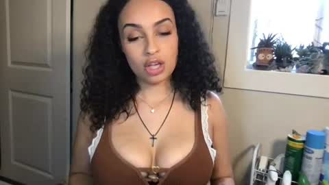 bby estelle online show from August 3, 2026, 1:37 am