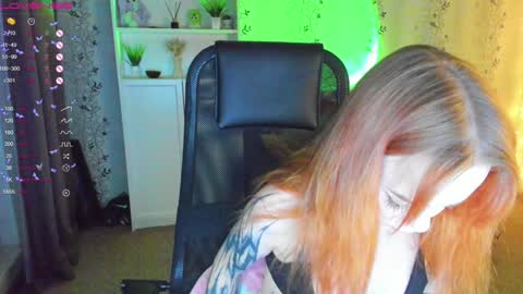 Snapshot of babyfoxyy chatting on December 19, 2024, 8:55 pm maddy online show from December 19, 2024, 8:55 pm