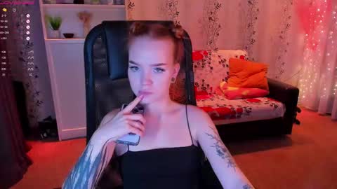 Snapshot of babyfoxyy chatting on February 13, 2025, 8:55 pm maddy online show from February 13, 2025, 8:55 pm