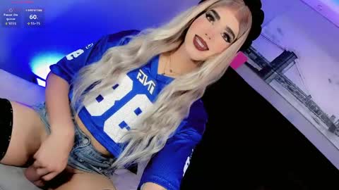 babyisaa online show from May 27, 2026, 5:59 am