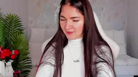 Sophia online show from October 31, 2025, 5:08 am