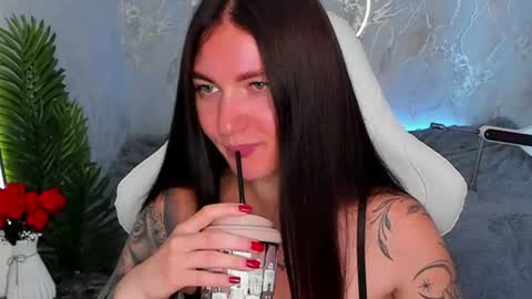 Sophia online show from July 8, 2026, 1:43 am