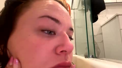Snapshot of babyjulesxoxo chatting on September 16, 2025, 4:08 pm babyjulesxoxo online show from September 16, 2025, 4:08 pm