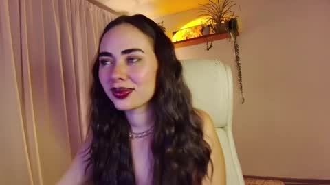 Talia online show from May 13, 2026, 4:43 am