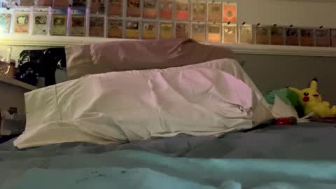 Riley  online show from February 1, 2025, 12:40 am