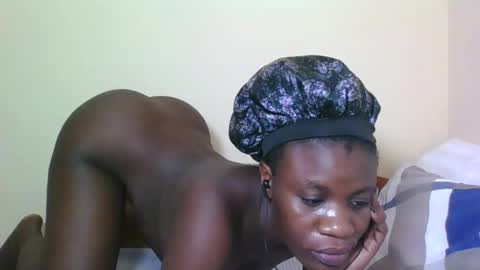 PRISCILLAH online show from November 29, 2025, 10:35 pm