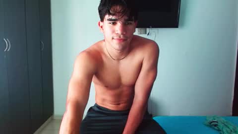 sebas online show from October 31, 2025, 7:26 pm