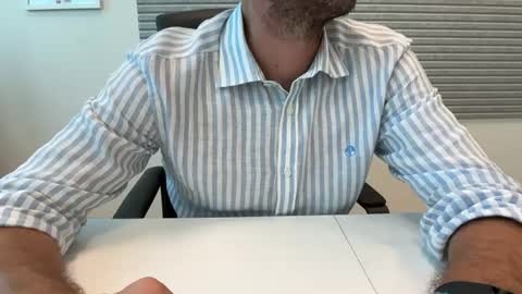 Snapshot of backtoureon chatting on July 20, 2026, 2:08 pm backtoureon online show from July 20, 2026, 2:08 pm