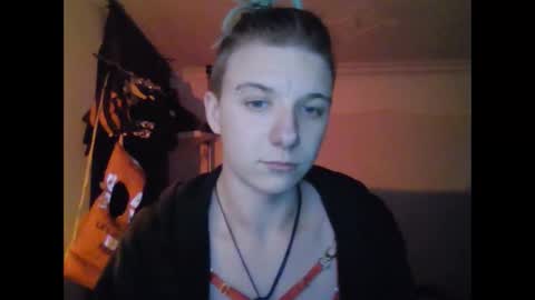 Honey online show from December 4, 2025, 9:23 pm