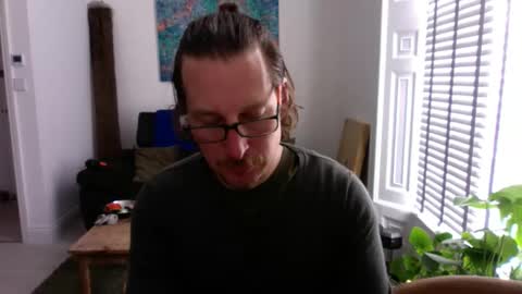 Snapshot of bad_dad43 chatting on May 18, 2026, 12:11 pm Bad dad43 online show from May 18, 2026, 12:11 pm