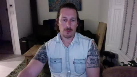 Snapshot of bad_dad43 chatting on May 27, 2026, 2:30 am Bad dad43 online show from May 27, 2026, 2:30 am