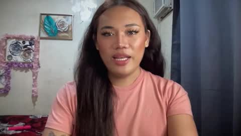 AMARA - FOLLOW ME AND THUMBS UP online show from February 17, 2026, 1:29 pm