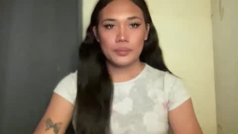 AMARA - FOLLOW ME AND THUMBS UP online show from March 11, 2026, 1:44 am